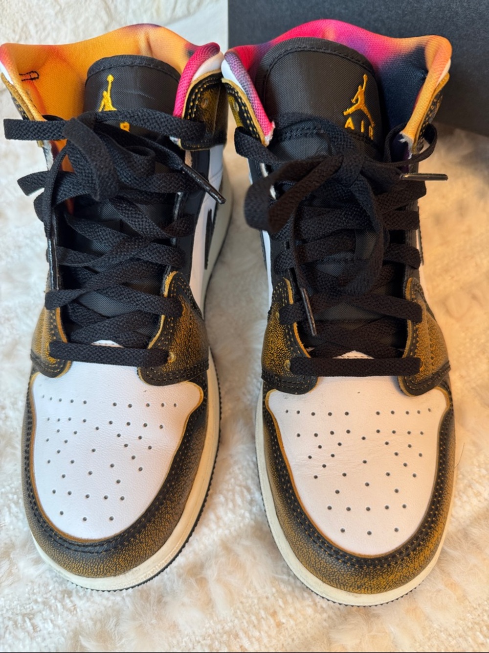 Nike Air Jordan 1 Retro High OG Black and Gold Sneakers - Picture 3 of 9